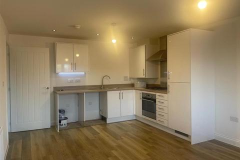 2 bedroom apartment to rent, Dobson Close, Leybourne, West Malling