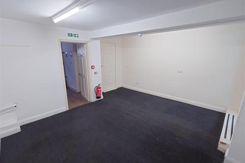Property to rent, Darnley Road, Gravesend, Kent