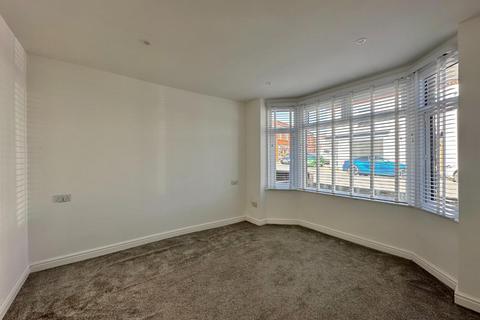 16 Cranbrook Road, Northampton, NN2 6JT