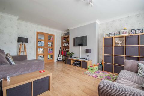 3 bedroom terraced house for sale, Meon Close, Springfield, Chelmsford