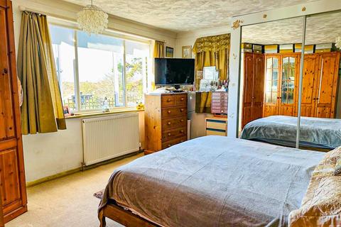 26 Gresham Way, St Leonards-on-sea, TN38 0UE