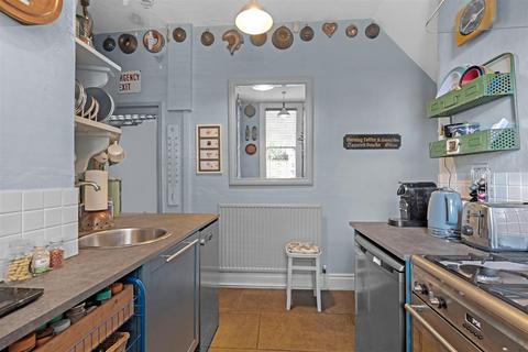 4 bedroom terraced house for sale, Charlton Street, Off Bishopthorpe Road