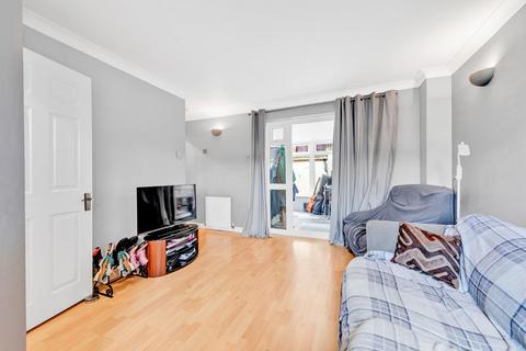 2 bedroom semi-detached house for sale, Pullman Mews, London