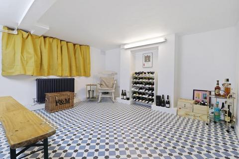 65a Byne Road, London, SE26 5JG