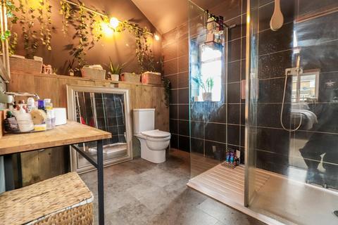 10 Elgar Walk, Stanley, Wakefield, WF3 4PZ