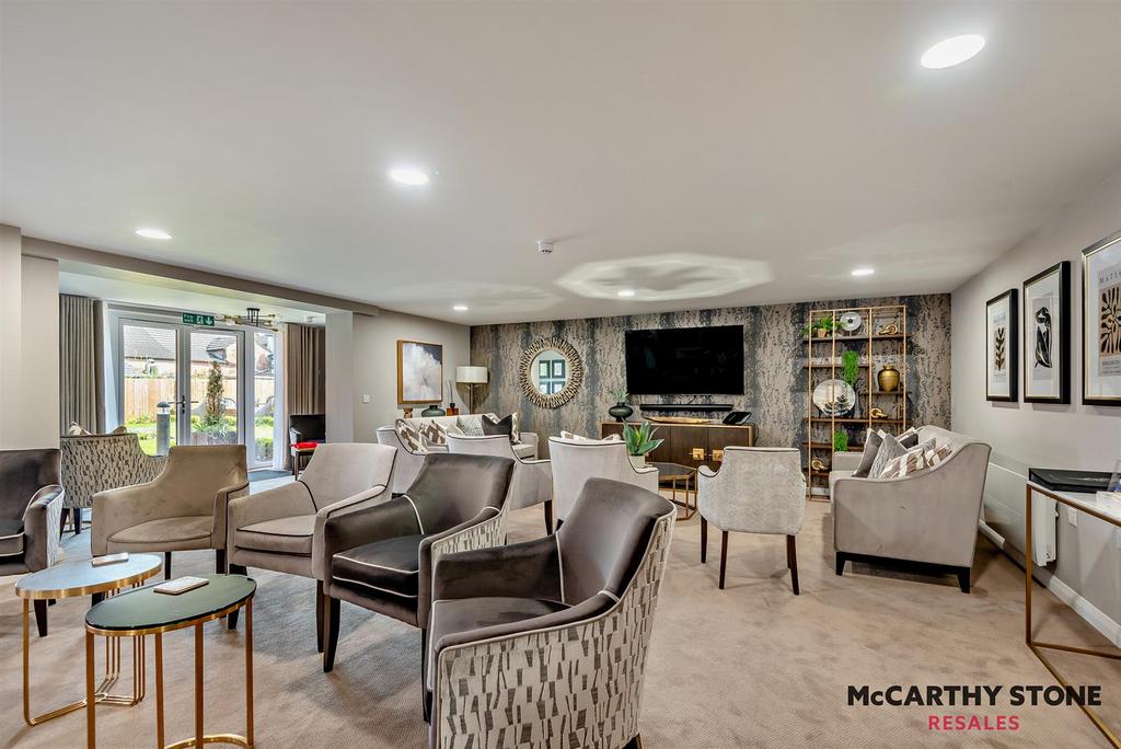 Homeowners Lounge