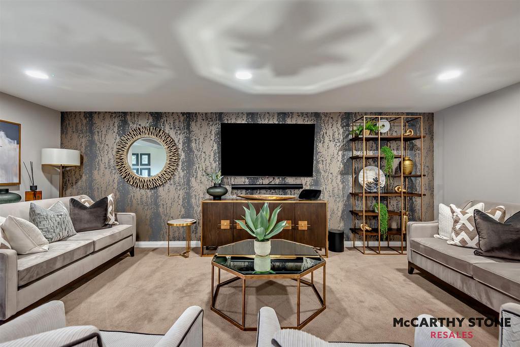 Homeowners Lounge