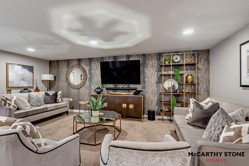Homeowners Lounge