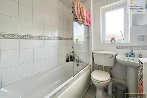 2 bedroom terraced house for sale, Erskine Place, Wickford