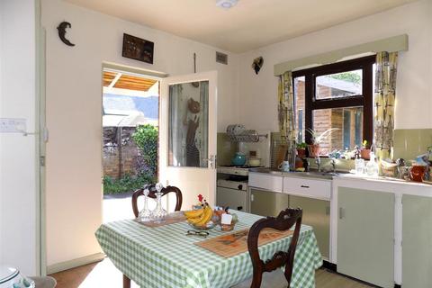 2 bedroom detached bungalow for sale, Westwood Road, Broadstairs