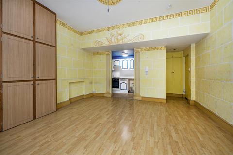 1 bedroom flat for sale, Sutherland Avenue, London