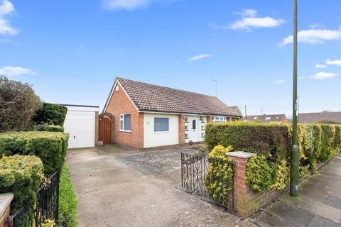 2 bedroom detached bungalow for sale, Lotts Lane, Sompting, Lancing