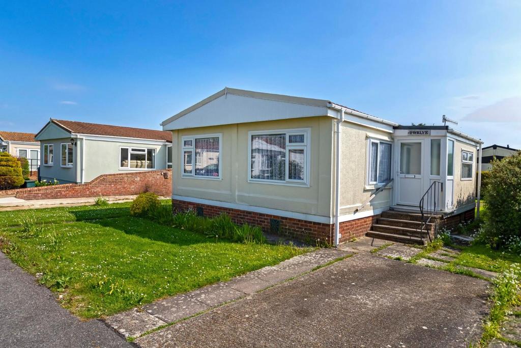 The Broadway, Lancing 2 bed park home for sale £190,000