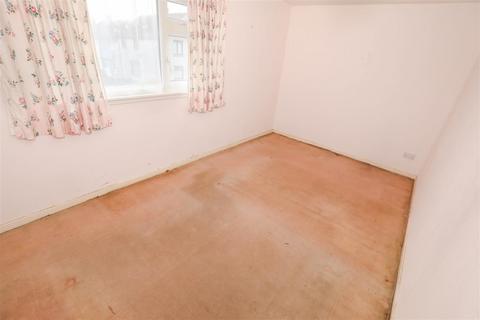 2 bedroom end of terrace house for sale, Cameron Crescent, Glenrothes