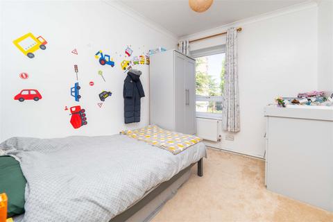 Flat 7, 1 Ventnor Road, Sutton, SM2 6BT
