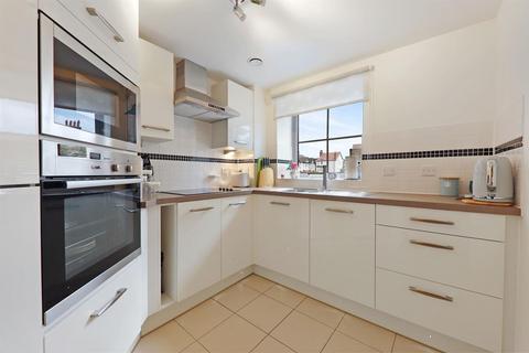 1 bedroom apartment for sale, Kingston Road, London