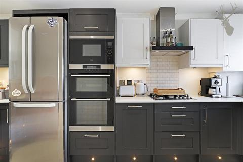 9 Friars Close, London, E4 6UX
