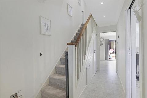 9 Friars Close, London, E4 6UX