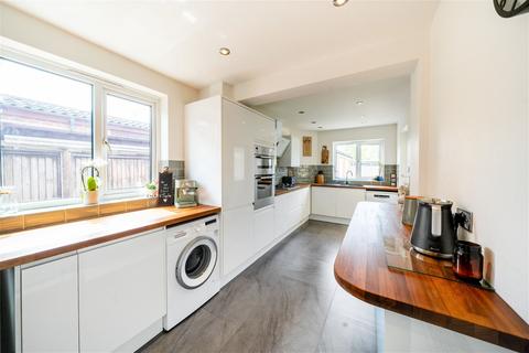 3 bedroom semi-detached house for sale, Kings Drive, Leicester Forest East