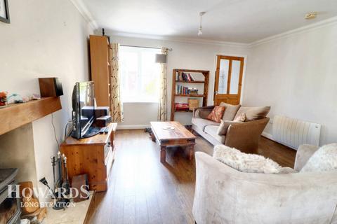 7 Chestnut Road, Tasburgh, Norwich, NR15 1UH