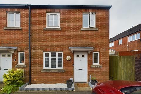 3 bedroom end of terrace house for sale, Ffordd Ty Unnos, Cardiff. CF14