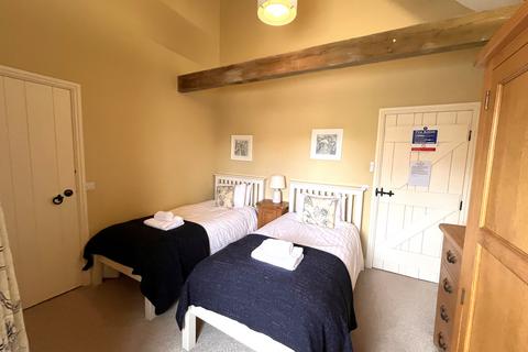 2 bedroom cottage to rent, Hall Walk, Peterlee SR8