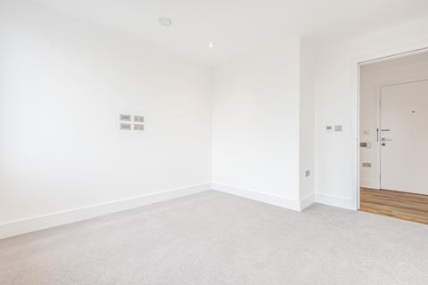 1 bedroom apartment to rent, St Johns Hill London SW11