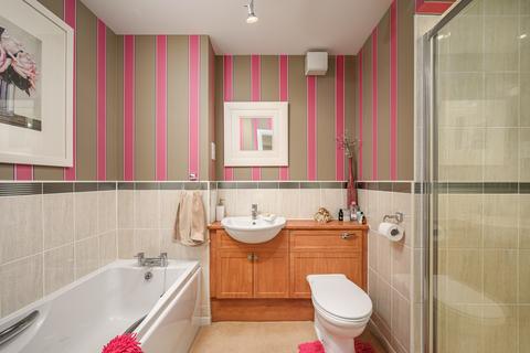 Flat 1, 1 Avenel, Edinburgh, EH4 6GX