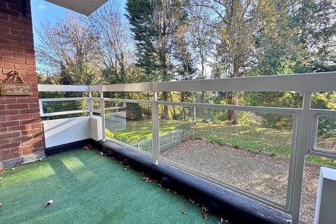 2 bedroom flat to rent, Bournemouth