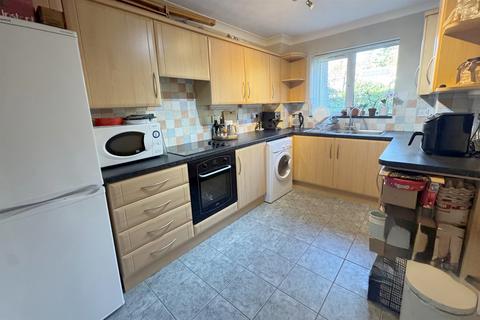 2 bedroom flat to rent, Bournemouth