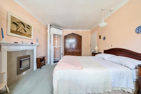 131 Evelyn Avenue, Ruislip, HA4 8AH