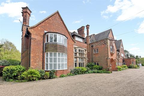 3 bedroom apartment for sale, Mapleton Road, Four Elms, Edenbridge, Kent, TN8