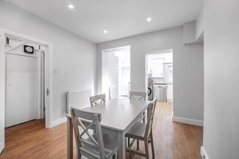 33 Moring Road, Tooting, London, SW17 8DN