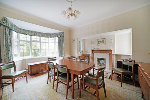 116 Dorridge Road, Dorridge, Solihull, B93 8BN