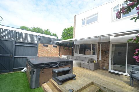 3 bedroom end of terrace house for sale, Sloane Walk, Shirley, Croydon, CR0