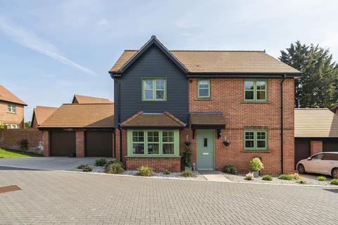 4 bedroom detached house for sale, Abbey Drive, Bishops Waltham, Southampton, Hampshire, SO32