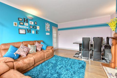 2 bedroom ground floor maisonette for sale, St. Barnabas Road, Woodford Green, Essex
