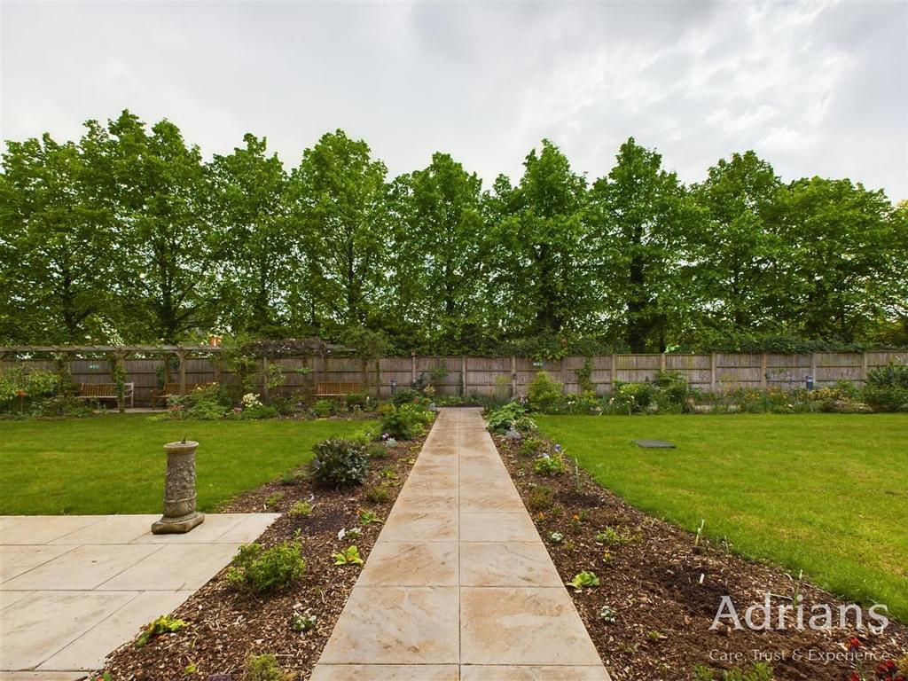 Communal gardens