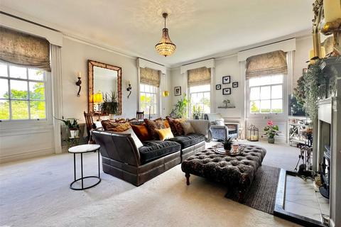 4 bedroom flat for sale, St. Helens Lane, Adel, Leeds, West Yorkshire, LS16