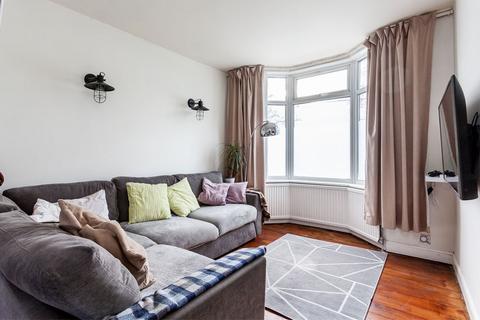 69 Lincoln Street, London, E11 4PZ