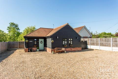 4 bedroom detached bungalow for sale, South Hanningfield Road, Chelmsford CM3