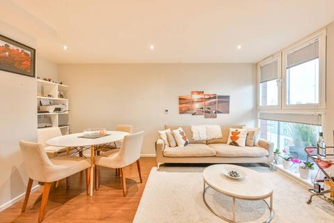 2 bedroom flat to rent, Oxygen Apartments, Royal Docks, London, E16