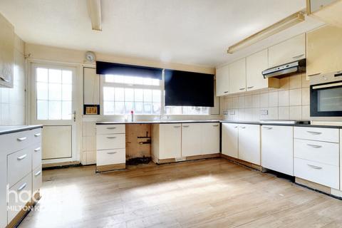 40 Chervil, Beanhill, Milton Keynes, MK6 4LG