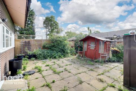 40 Chervil, Beanhill, Milton Keynes, MK6 4LG