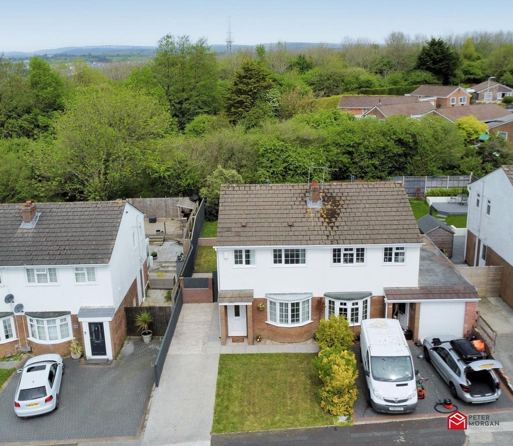 Highfields, Brackla, Bridgend... 3 bed semidetached house £230,000