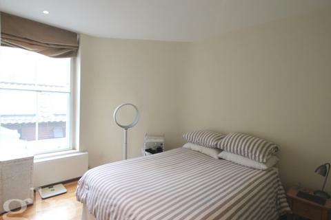 1 bedroom apartment to rent, Beak Street, W1F