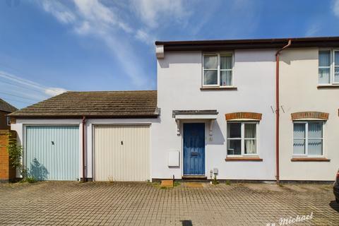 2 bedroom end of terrace house for sale, Howletts Close, Aylesbury