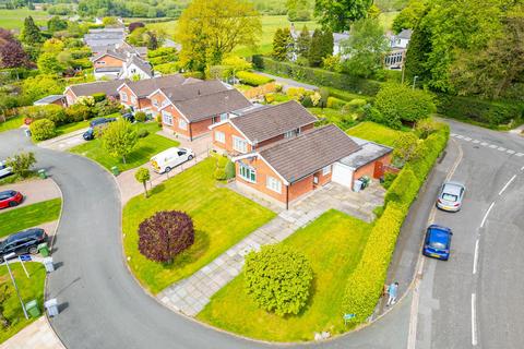 2 bedroom bungalow for sale, Fowey Close, Macclesfield