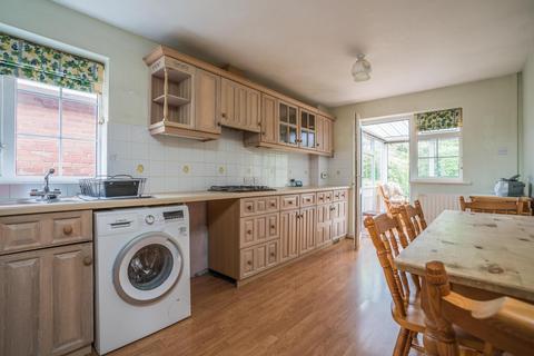 2 bedroom bungalow for sale, Fowey Close, Macclesfield