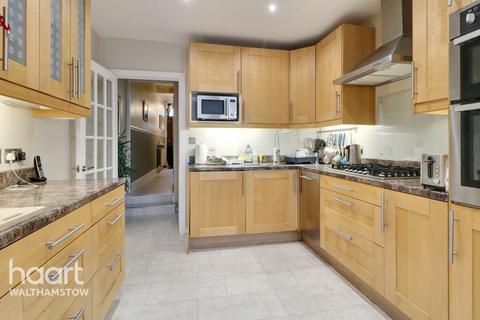 46 Barrett Road, London, E17 9ET